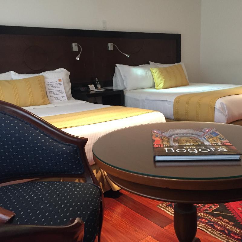 Hotel Emaus Bogotá Extérieur photo