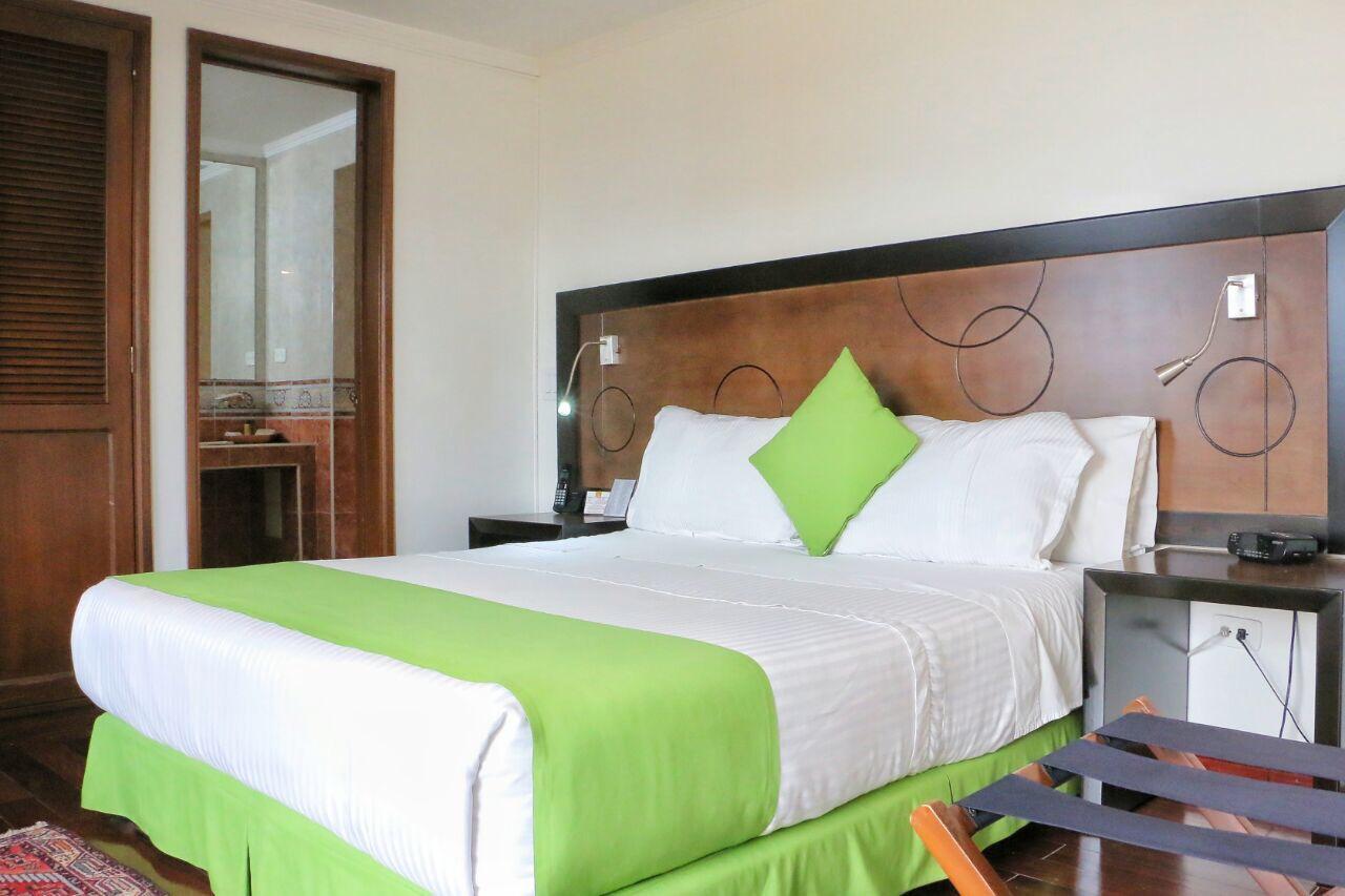 Hotel Emaus Bogotá Extérieur photo