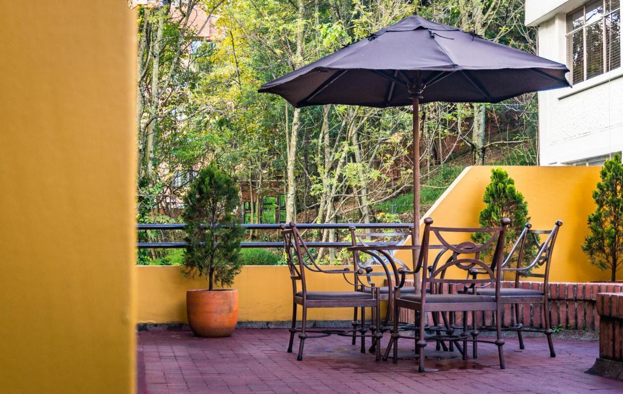 Hotel Emaus Bogotá Extérieur photo