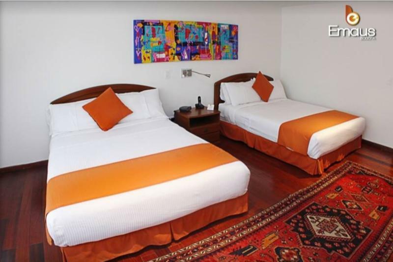 Hotel Emaus Bogotá Extérieur photo